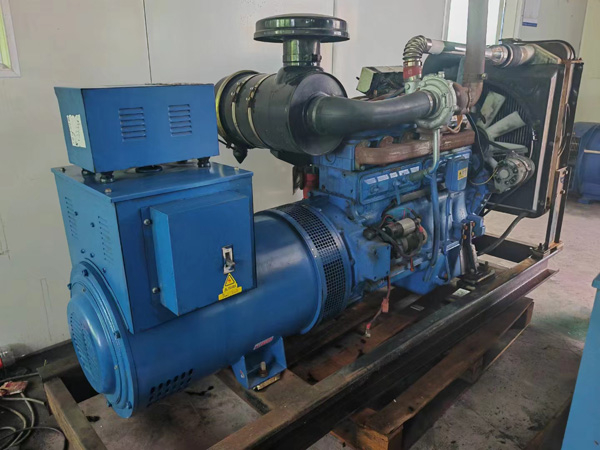 梁河100kW柴油发电机组使用多级机油有哪些优缺点？